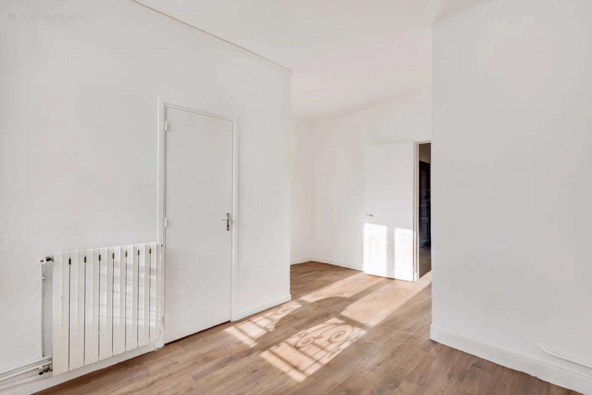 Appartement à L'ILE-SAINT-DENIS