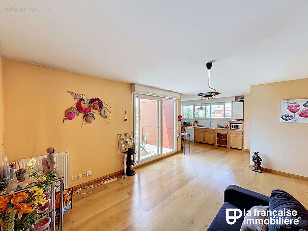 Appartement à MONTGERMONT