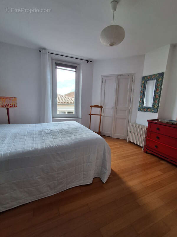 Appartement à LEZIGNAN-CORBIERES