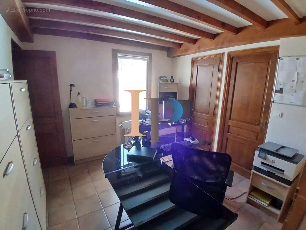 Maison à LA CLAYETTE