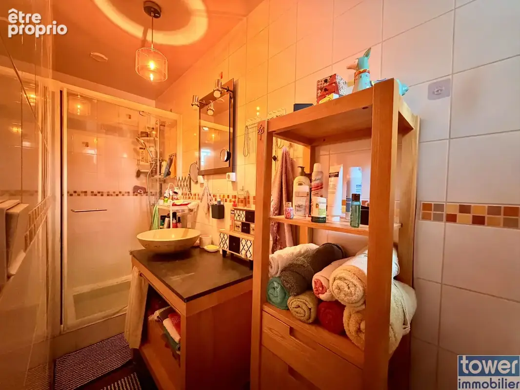 Maison de plain-pied 3 chambres   Drancy, quartier Village Parisien - photo 10