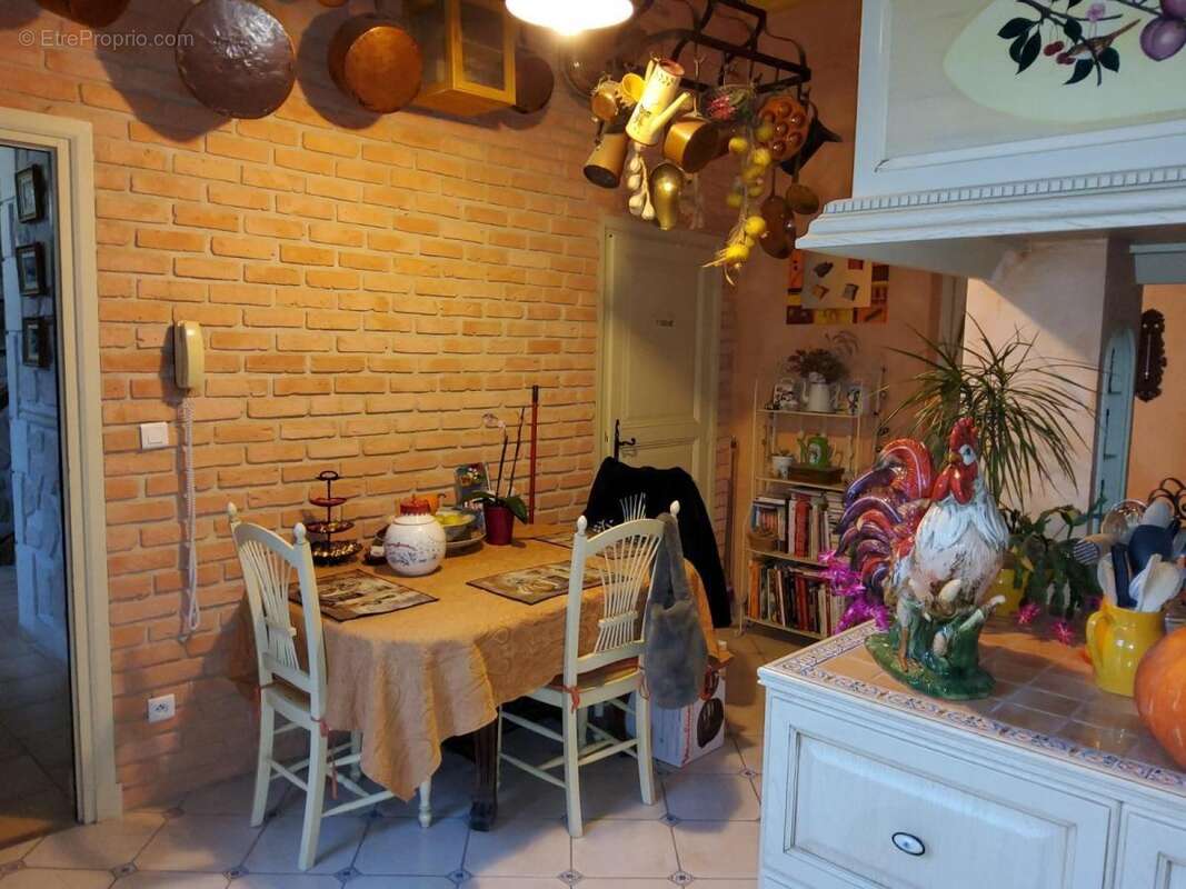 Maison 430 m² à Chouilly  - photo 8