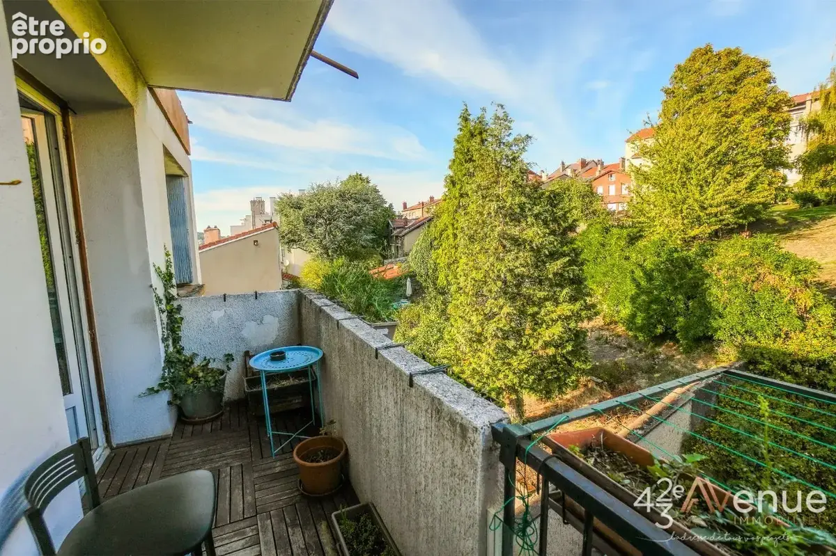 Appartement 3 pièces 82 m² à vendre à Saint-Etienne (42000) - photo 3