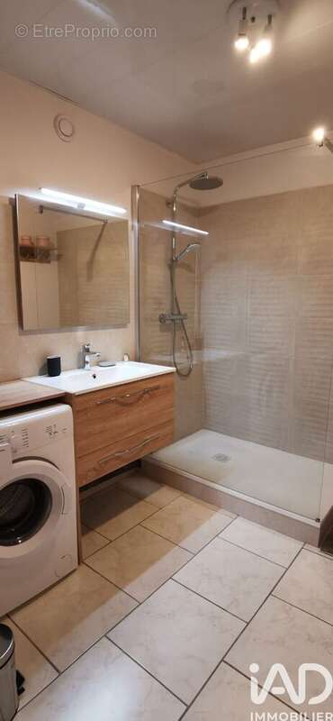 Photo 6 - Appartement à SAINT-ANDRE-LES-VERGERS