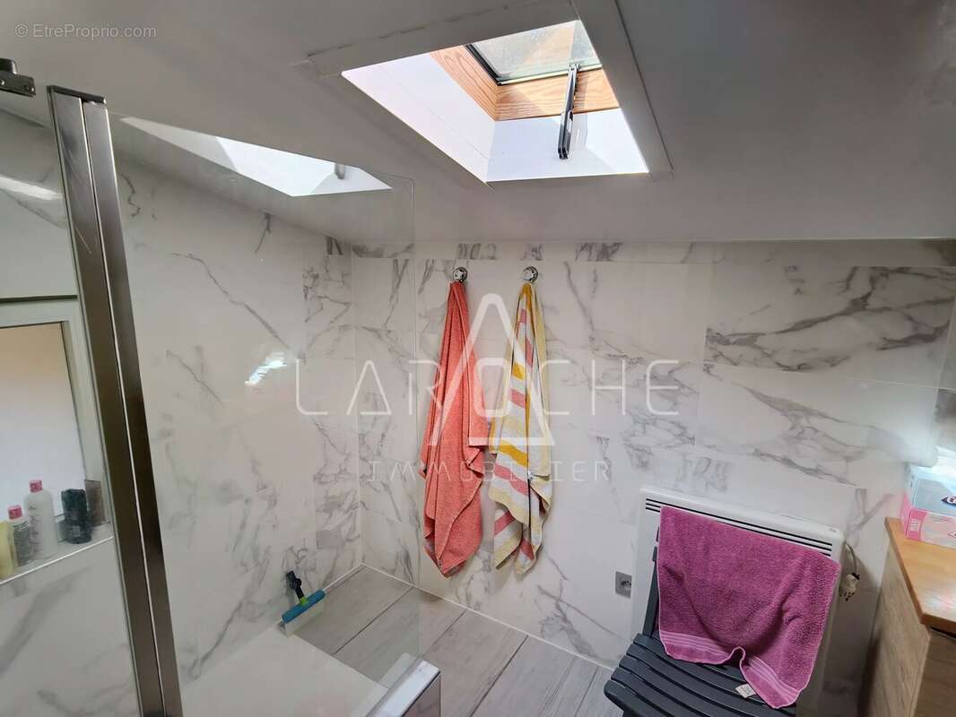 Chalet en bois + terrain - photo 11
