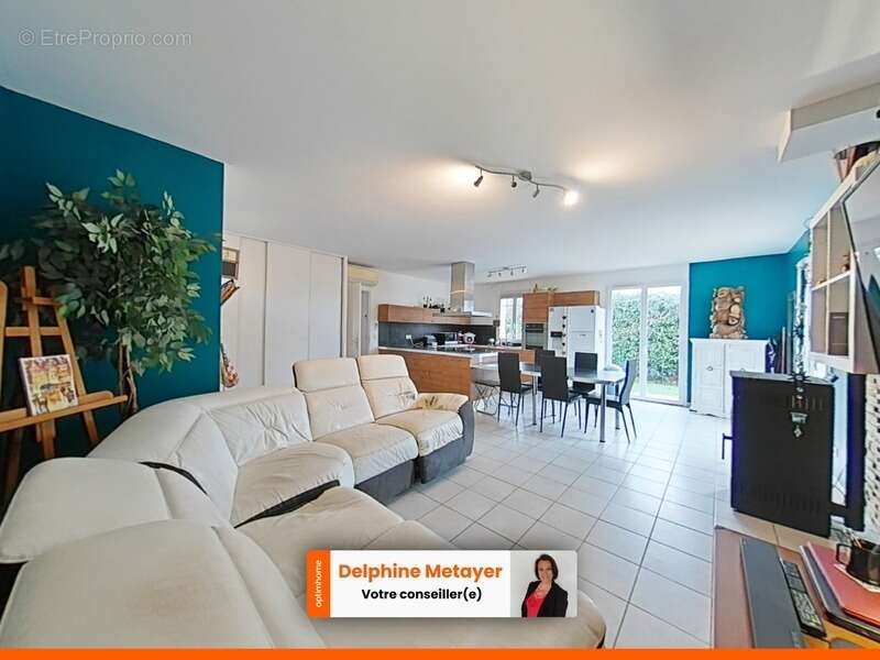 Maison à ROQUEBRUNE-SUR-ARGENS