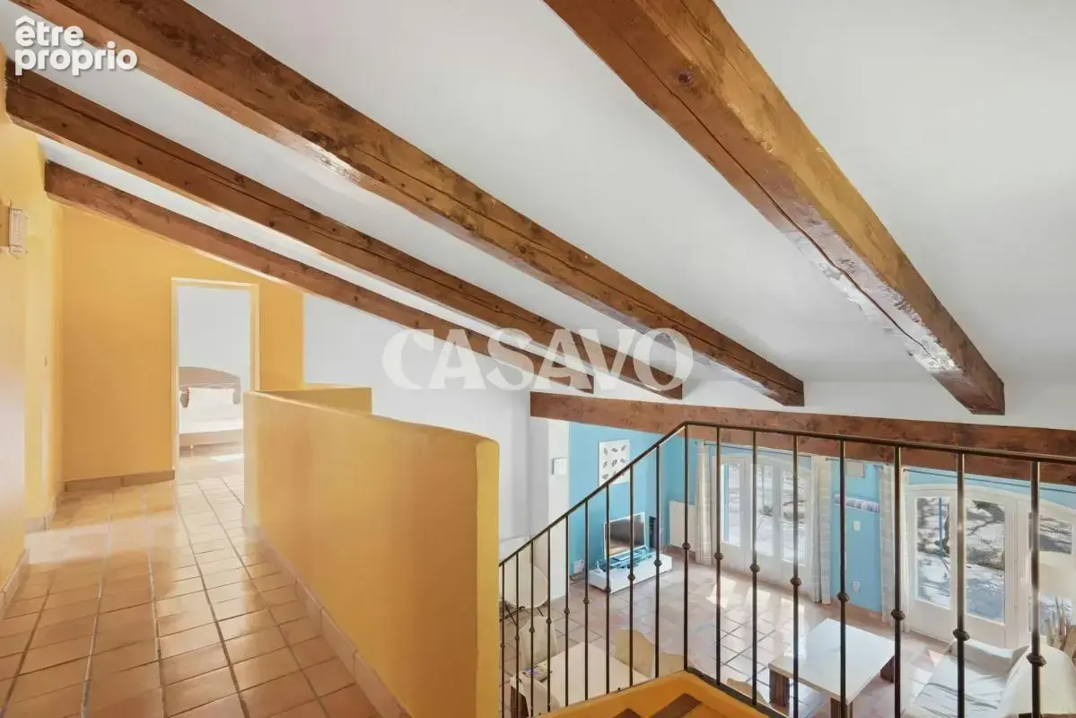Vente Maison 5 pièces de 203m² - 13760 Saint-Cannat - photo 11