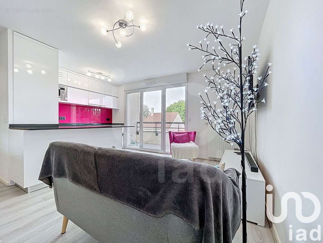 Photo 2 - Appartement à ROISSY-EN-BRIE