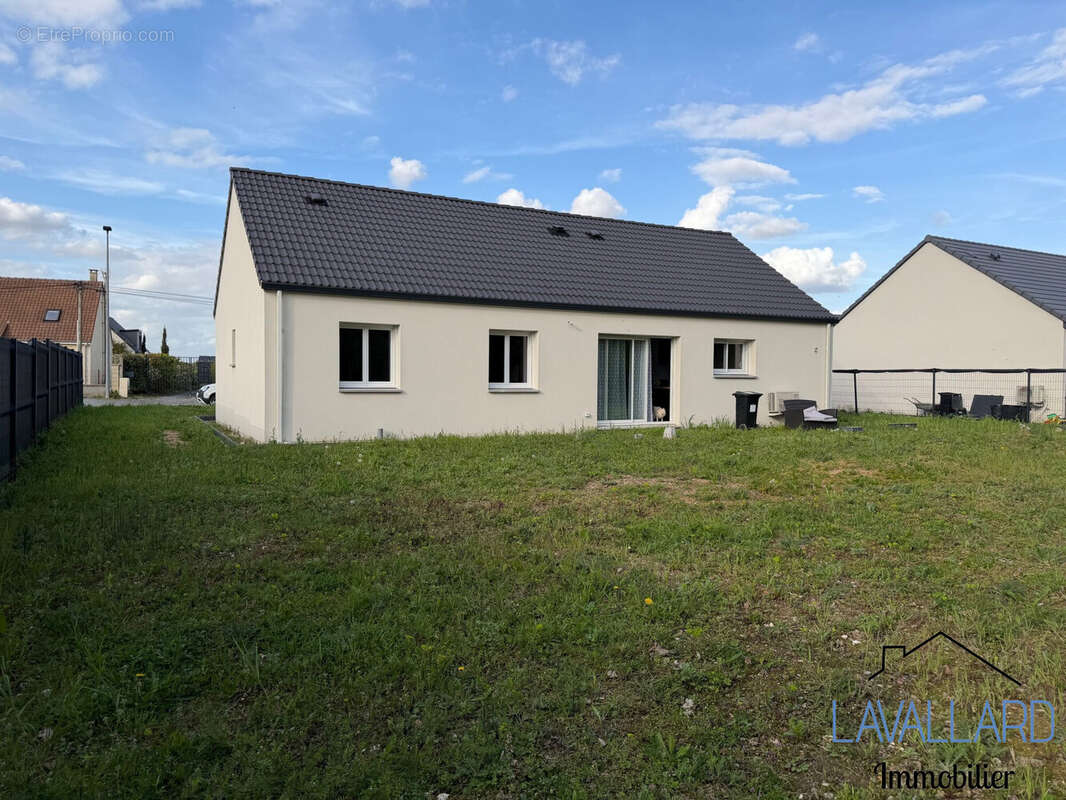 Maison 92 m² à Guillaucourt  - photo 9