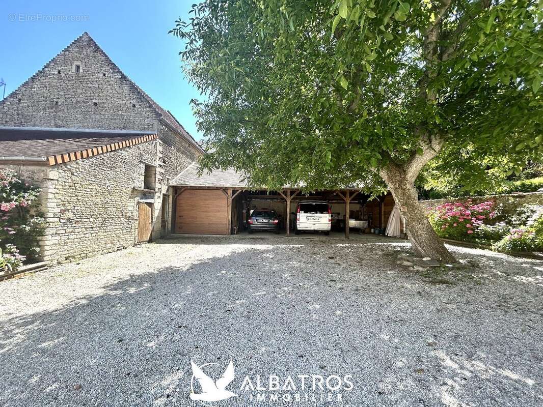 Maison à HERMANVILLE-SUR-MER