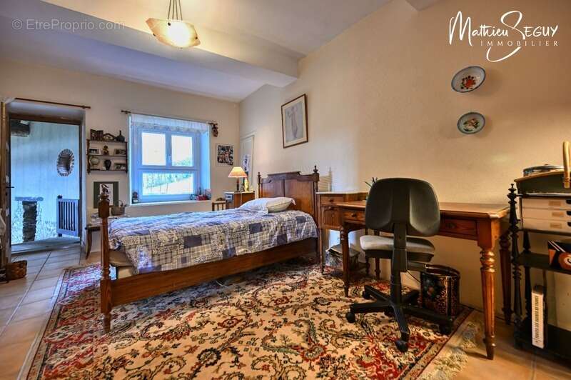 Maison à SAINT-MARTIN-EN-HAUT