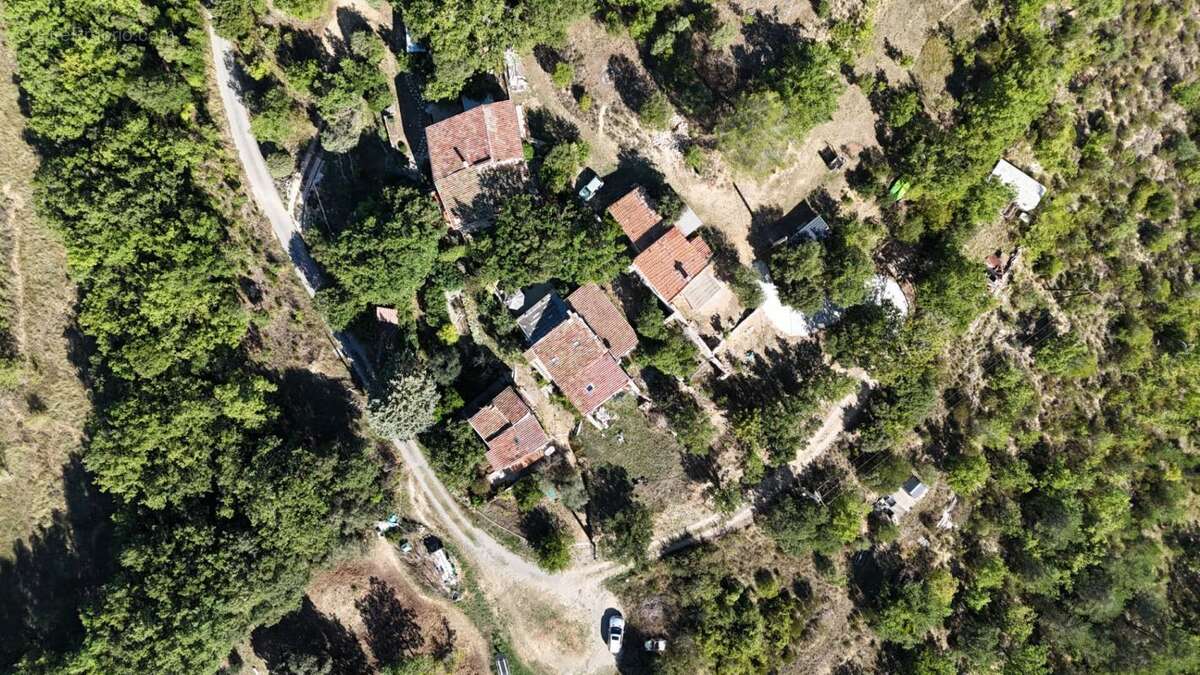 Maison à ESPARRON-DE-VERDON