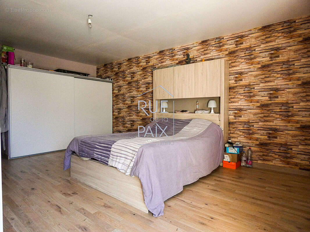 Maison à SAINT-MARC-LA-LANDE