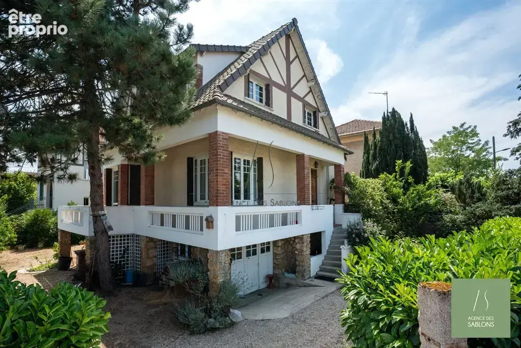 Maison à LE VESINET