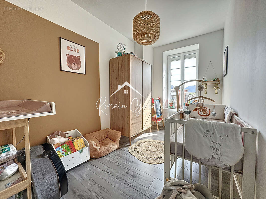 Appartement f4 100 m2 1er étage / terrasse / possiblité garage - photo 13