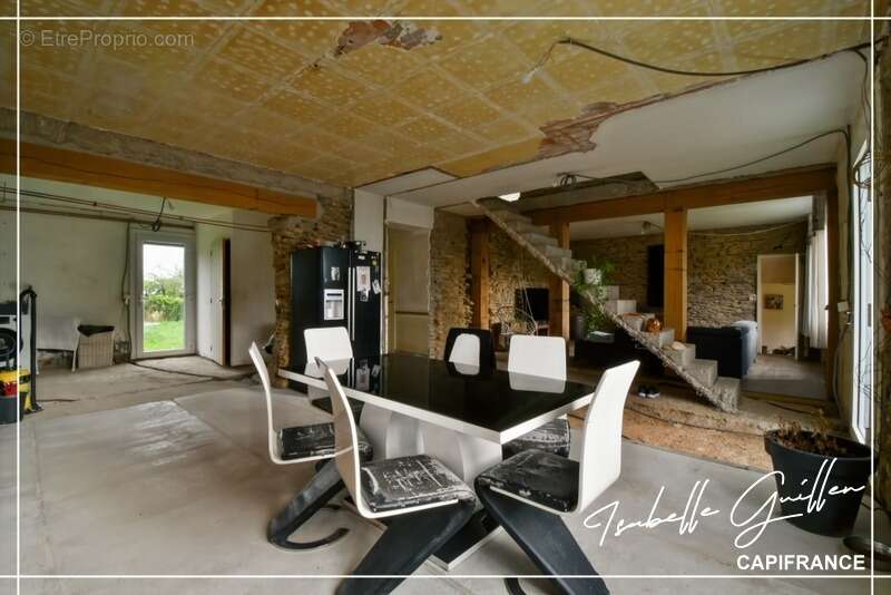 Maison à SAINT-SATURNIN