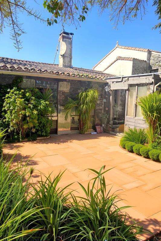 Maison à MAREUIL-SUR-LAY-DISSAIS