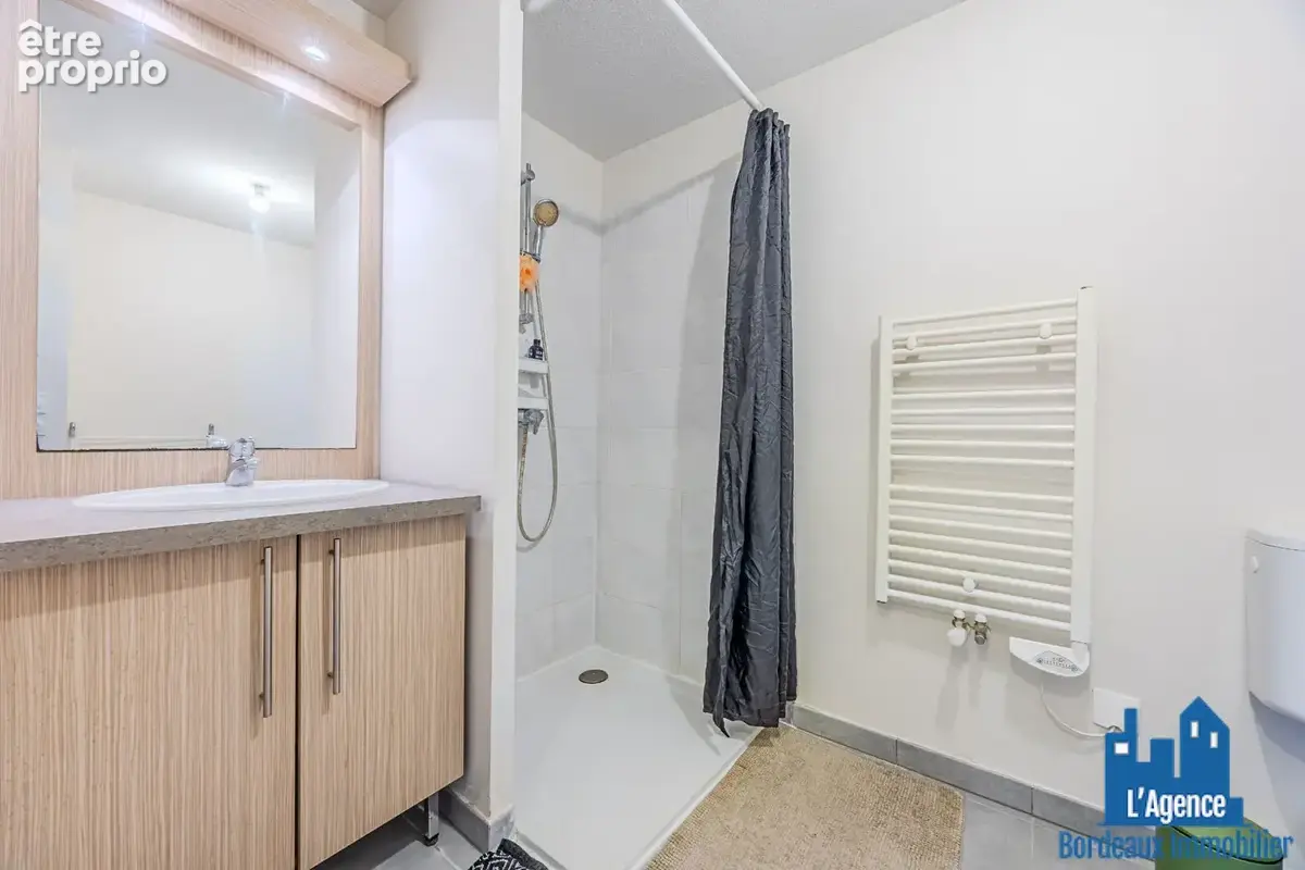 Exclusivité !!!  villenave d'ornon - appartement type 2 de 45 m² avec terrasse loggia et une place de parking couvert. michaël v - photo 11
