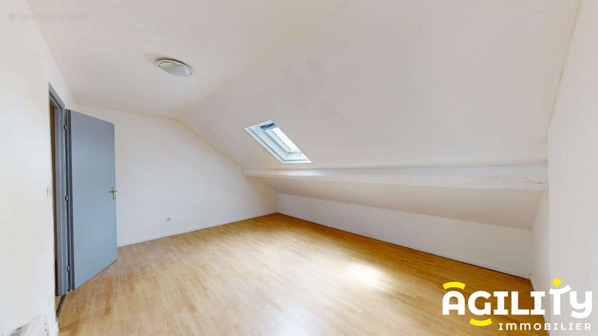 Appartement 78 m² à Saint-Amand-Les-Eaux  - photo 6