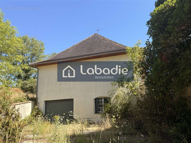 Un véritable havre de paix au cœur de la campagne sur plus de 5 hectares avec étang - photo 8