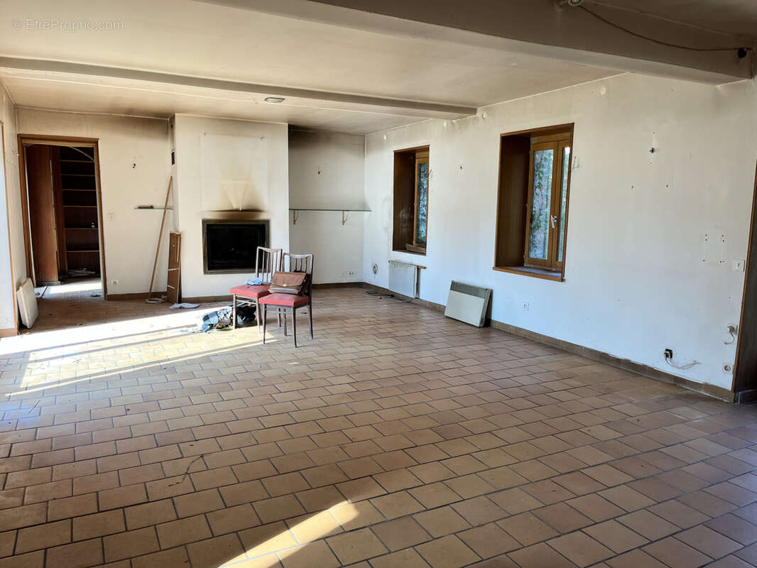 Maison à MONTCRESSON
