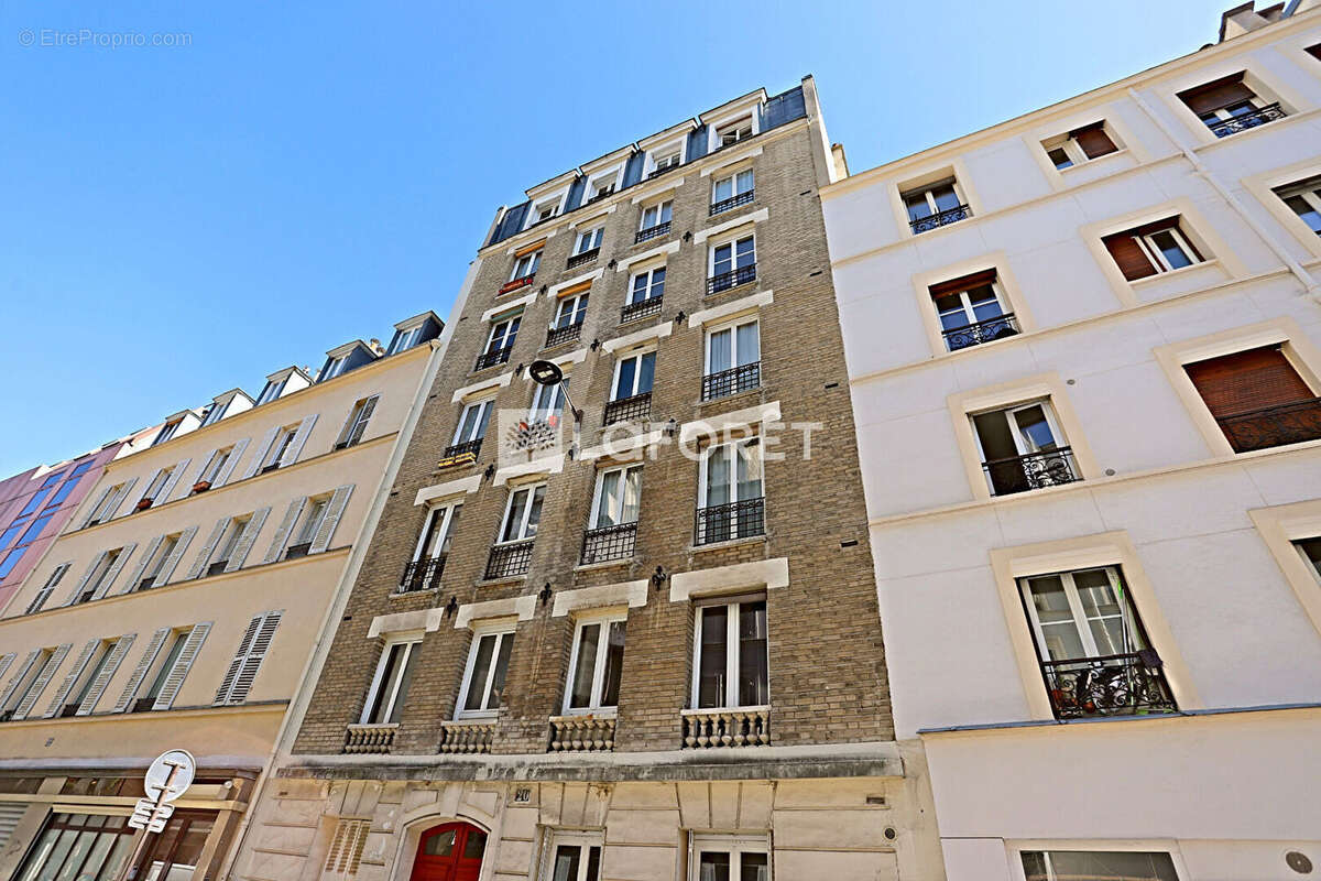 Appartement à PARIS-14E