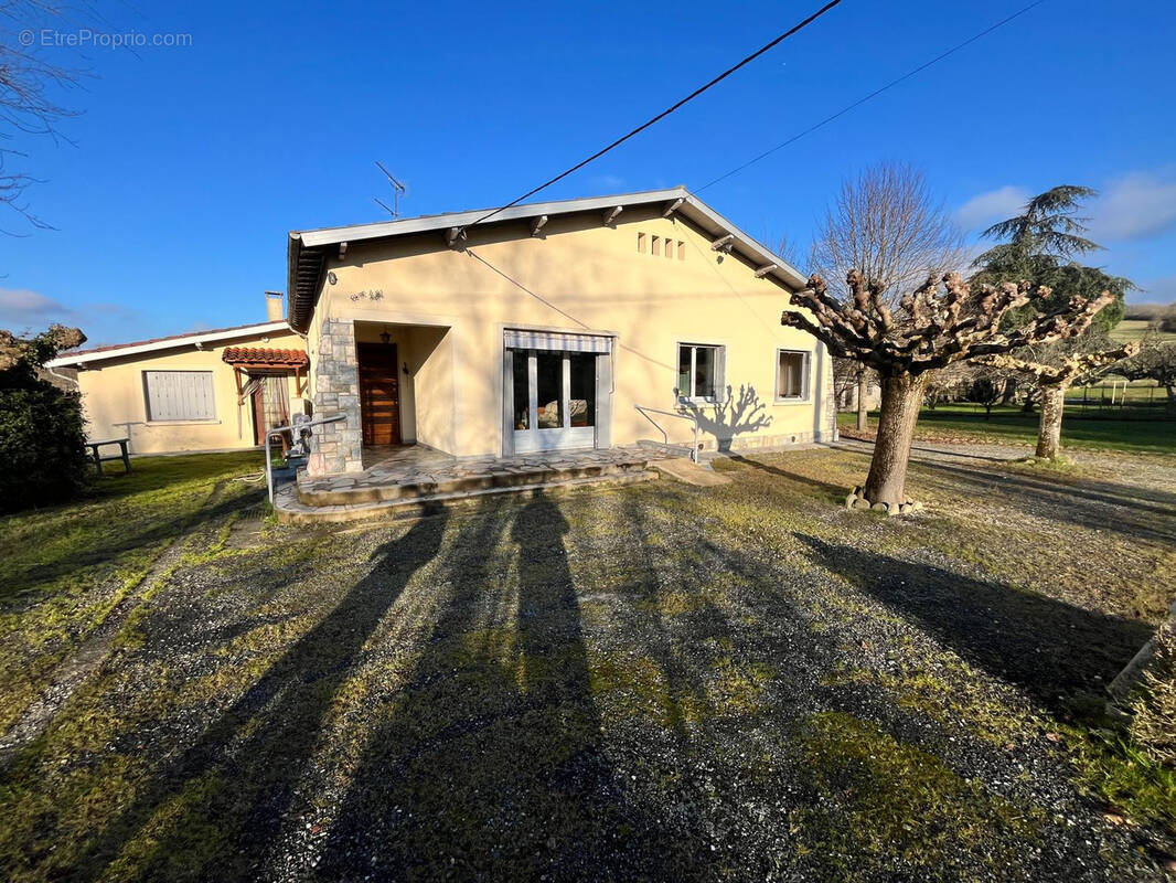 Maison à L&#039;ISLE-EN-DODON