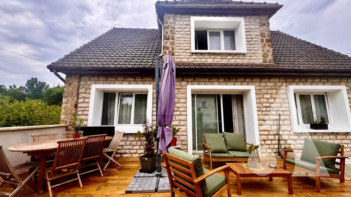 Maison à CREPY-EN-VALOIS