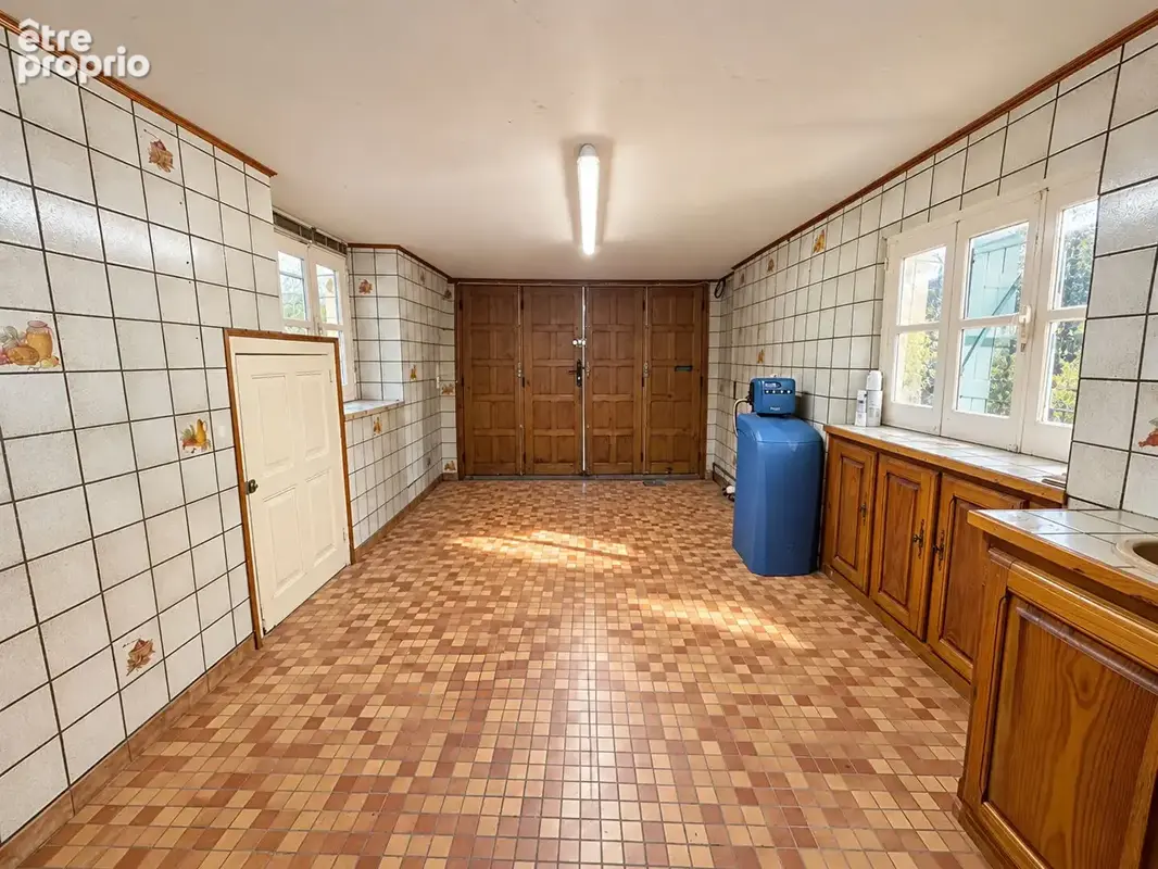 Maison mitoyenne en pierre rénovée avec 3 chambres et Garage - photo 17