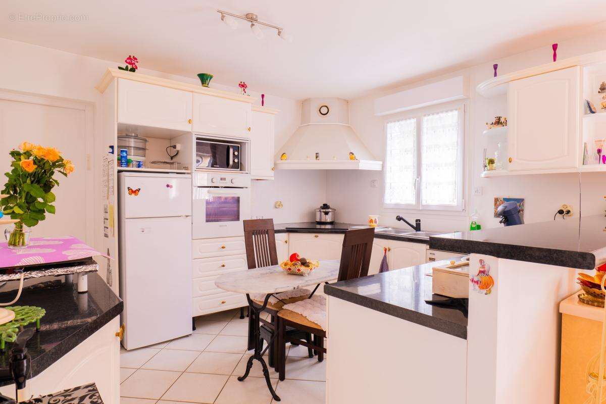 Maison à NEUILLY-SUR-MARNE