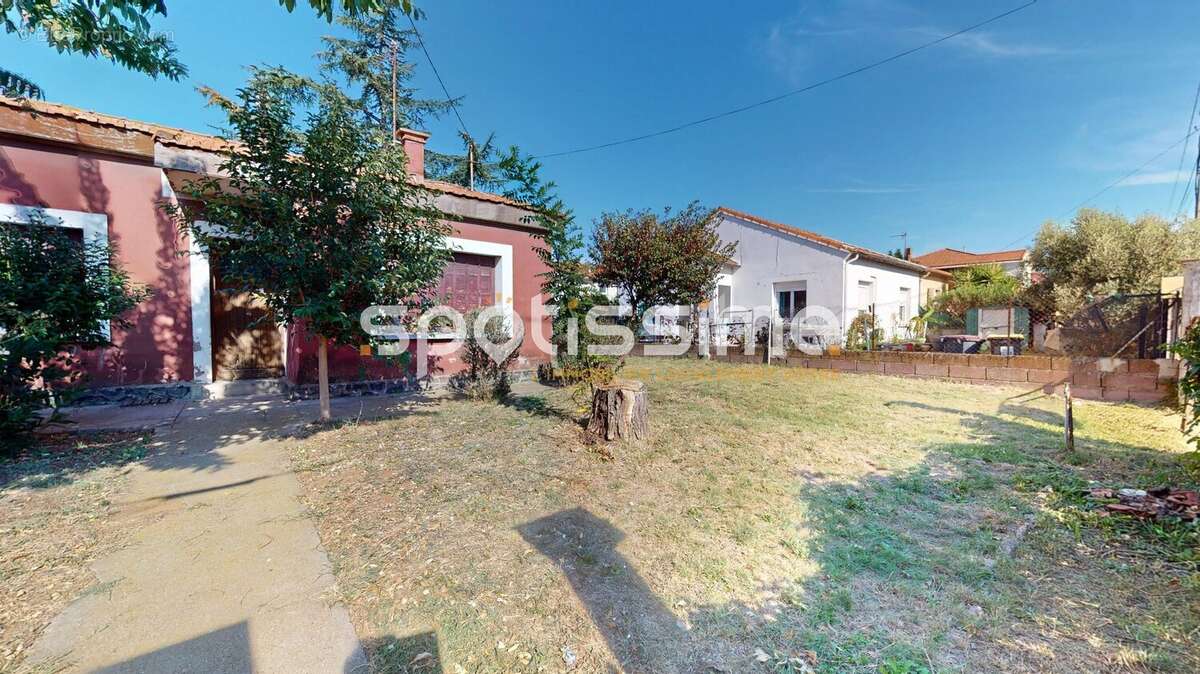 Agde  avenue de sète  terrain 348 m²  permis de construire accordé  projet de 188 m² - photo 5