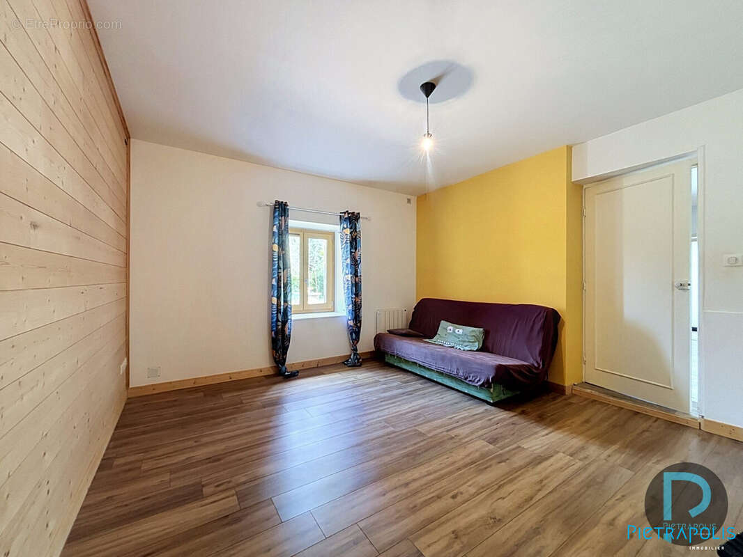 Maison 167 m² à Perrex  - photo 9