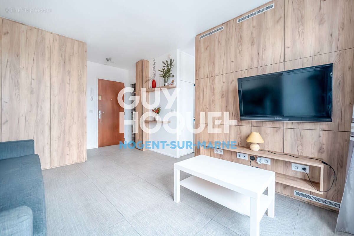 Appartement à SAINT-MAUR-DES-FOSSES