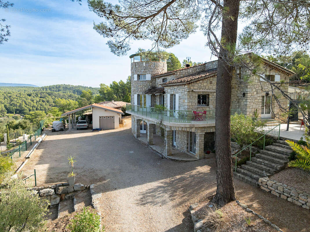Maison à TRANS-EN-PROVENCE