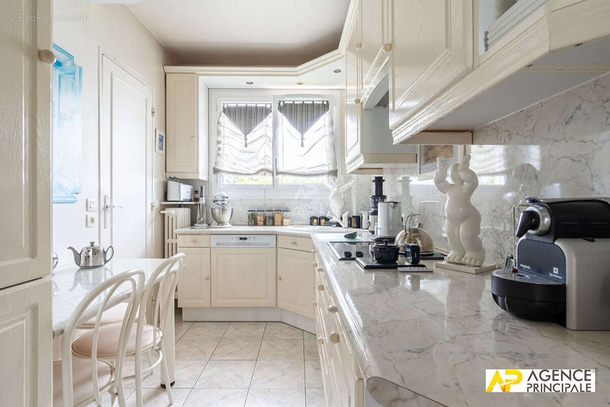 Appartement  4 pièce(s) 93.14 m2 - photo 9