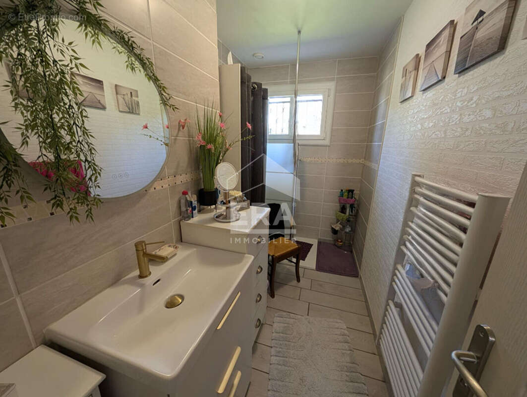 Maison à MONTPON-MENESTEROL