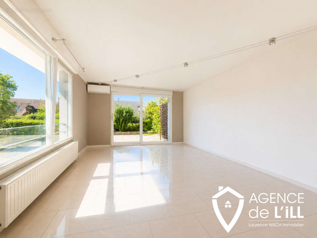 Appartement à CHATENOIS