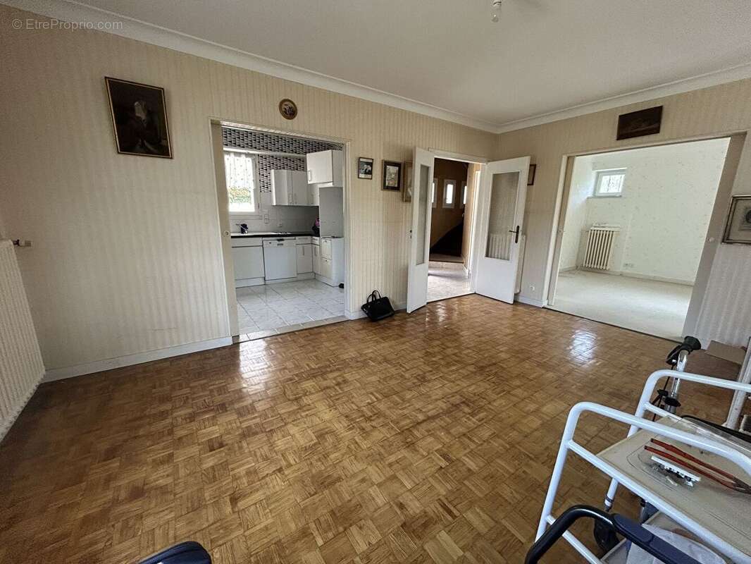 Maison 5 pièces à vendre à Quimper entre Brizeux et Chaptal - Calme et Lumineuse - photo 3