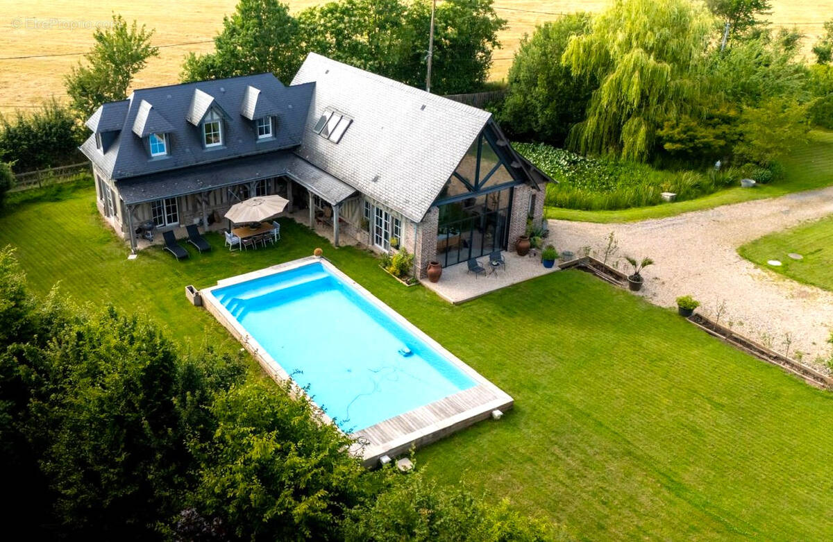 Maison à PONT-L'EVEQUE