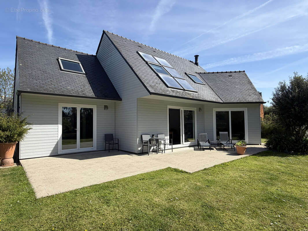 Maison à PLOUIGNEAU