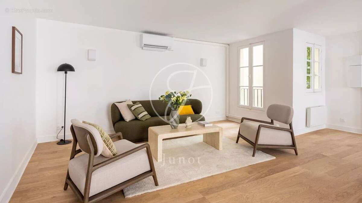 Appartement à PARIS-4E