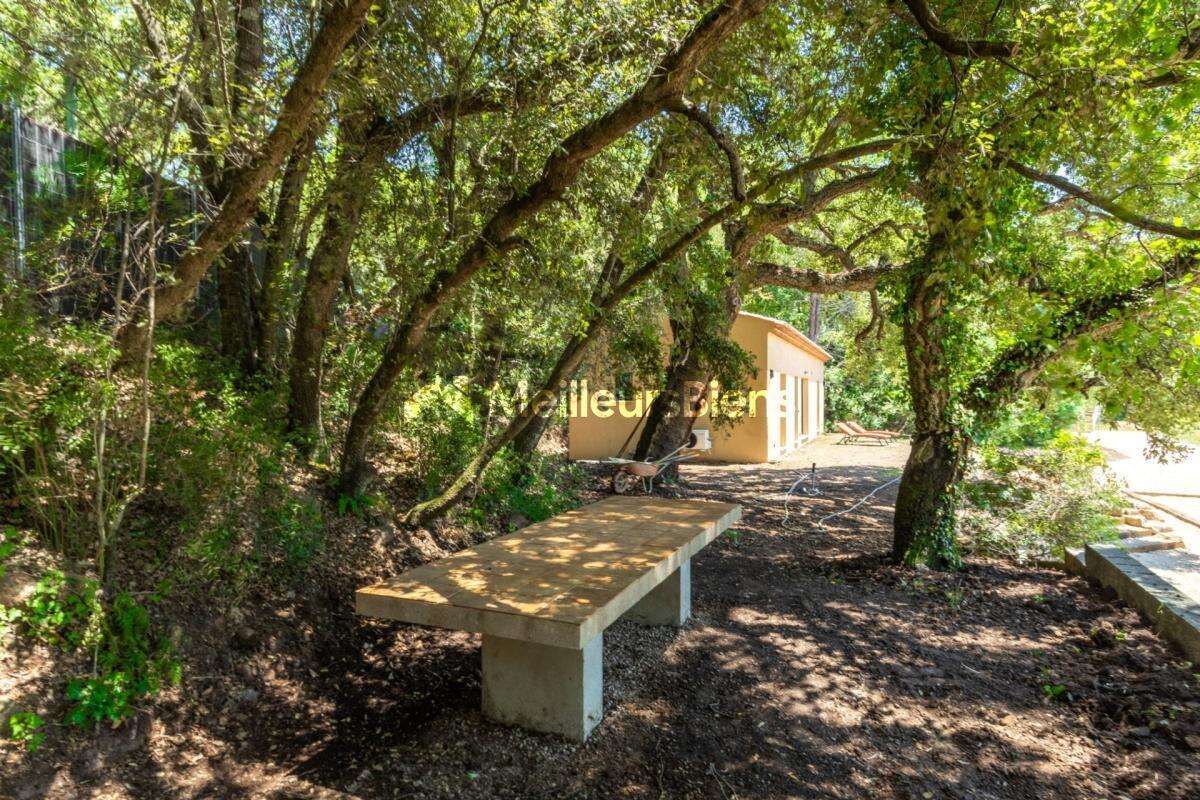 Maison à ROQUEBRUNE-SUR-ARGENS