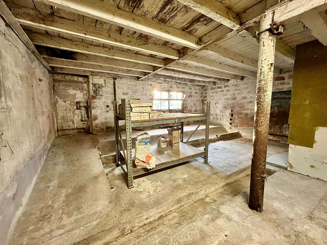 Maison à GUYANS-VENNES