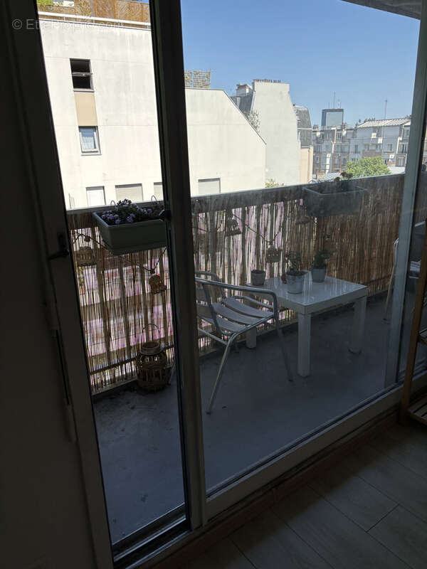 Appartement à PARIS-20E