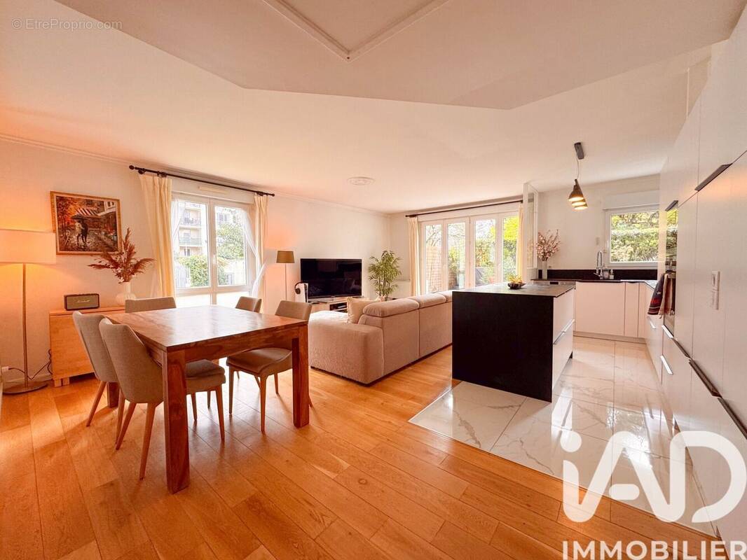 Photo 1 - Appartement à CLICHY