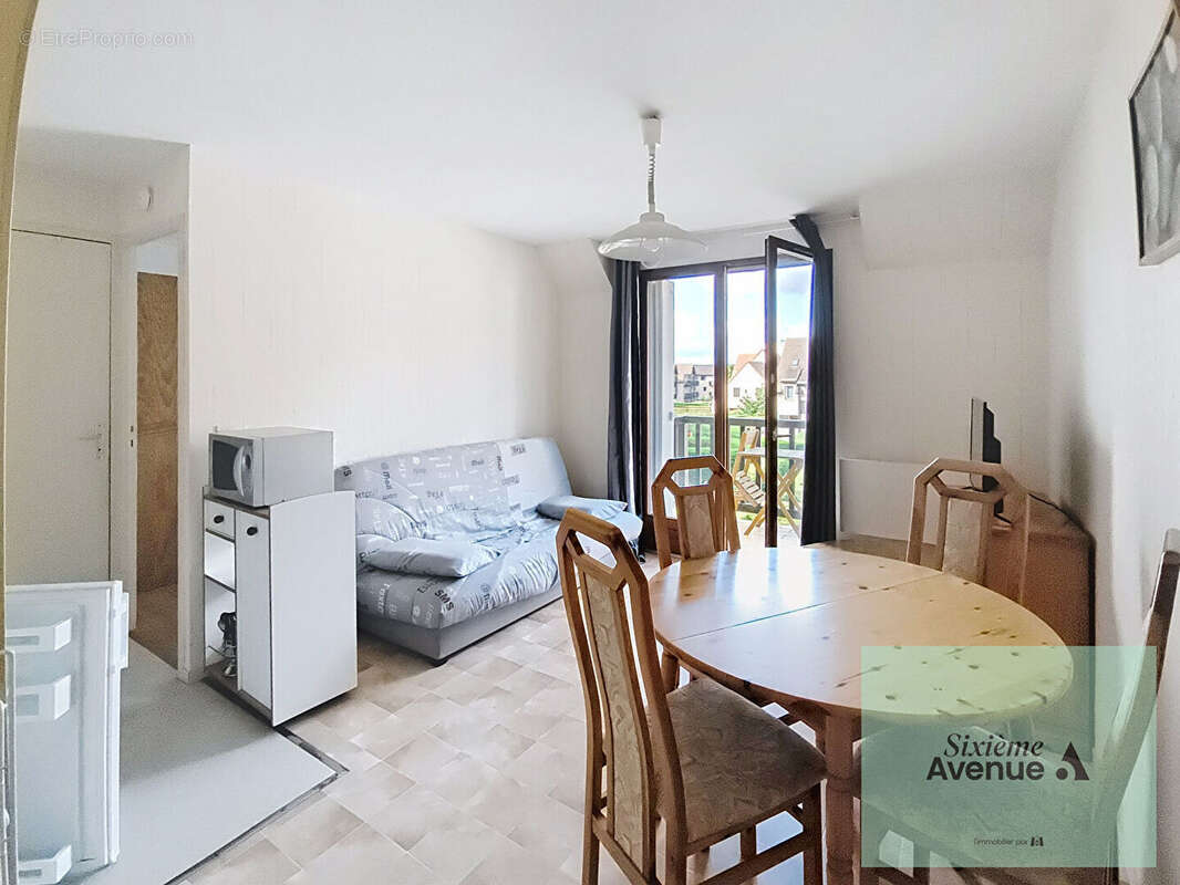 Appartement à OUISTREHAM