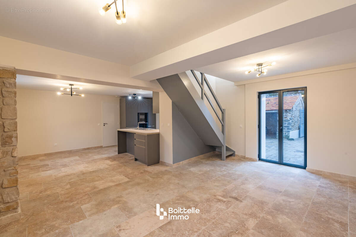 Maison 149 m² à Chailly-En-Biere  - photo 7