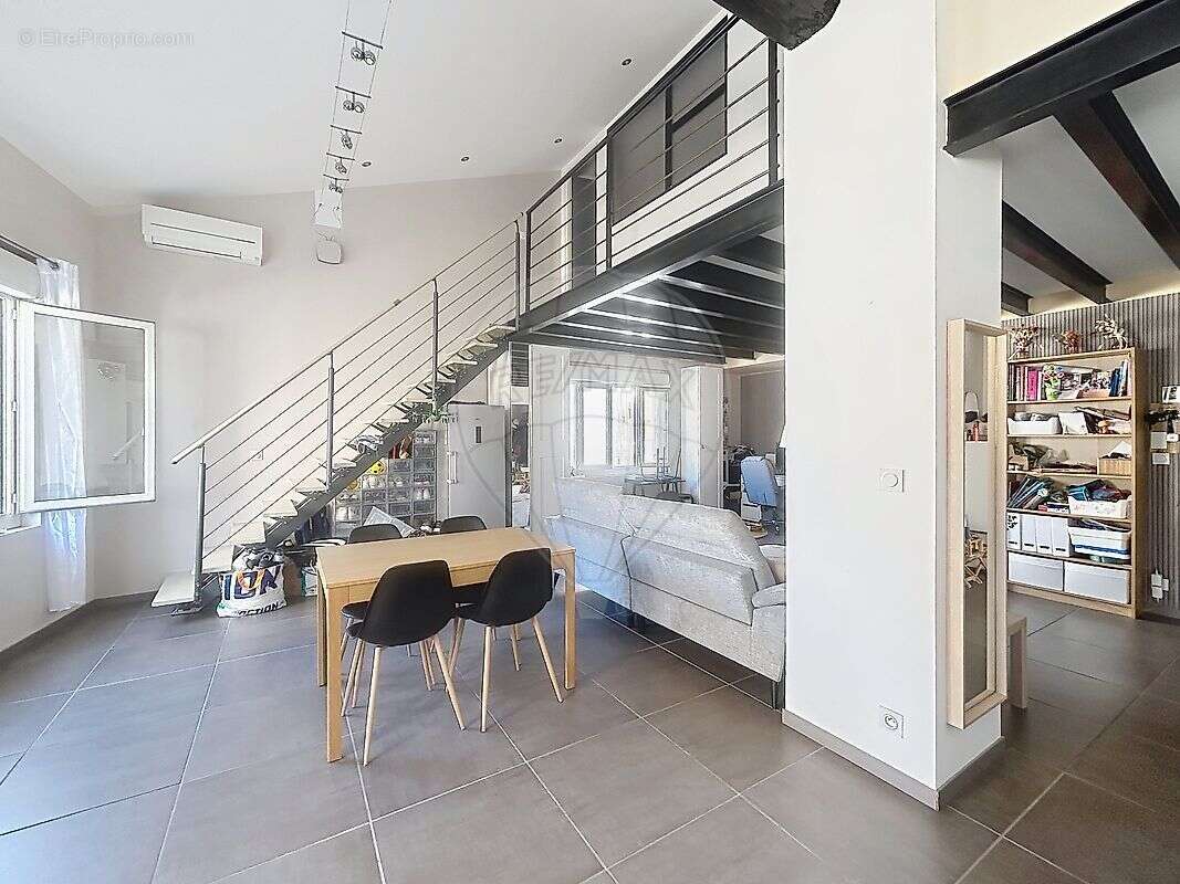 Appartement à BELLEGARDE