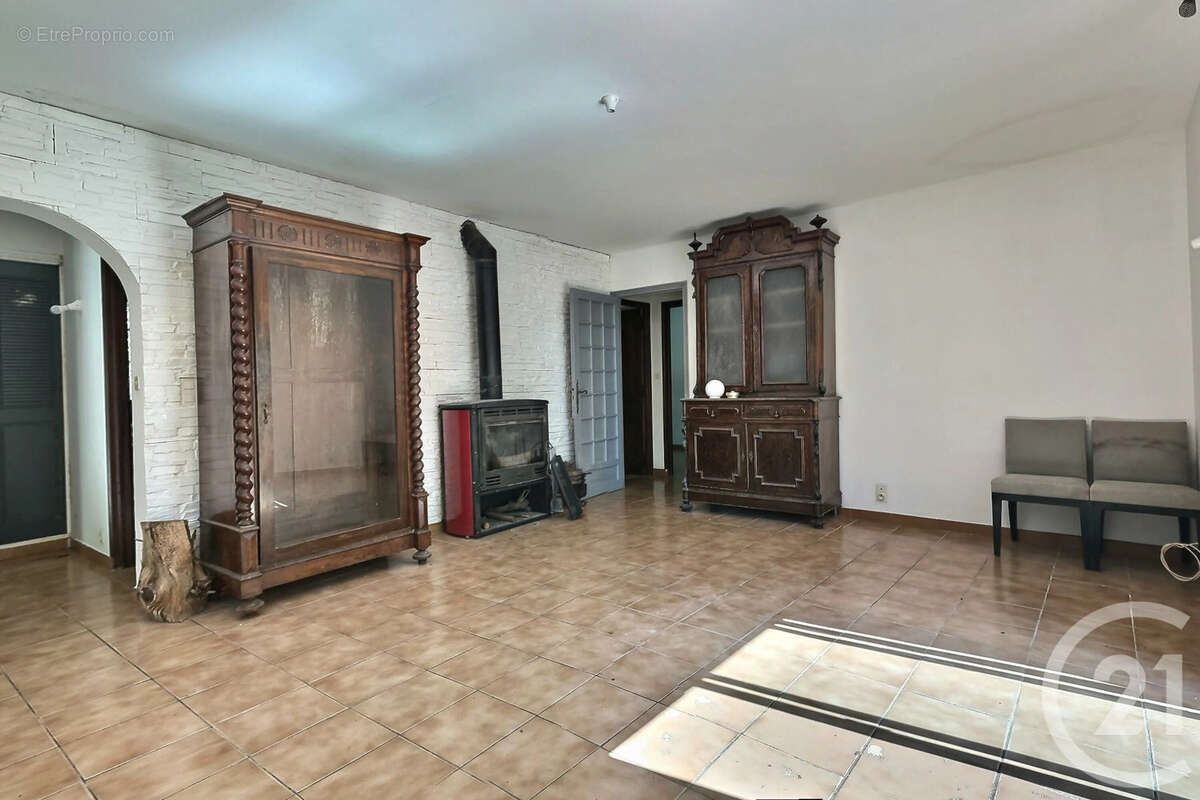 Maison à ROQUEFORT-LES-PINS