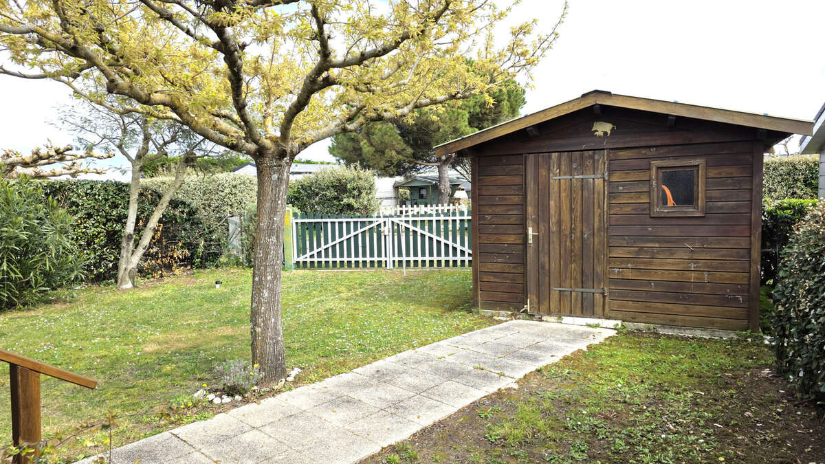 Terrain à SAINT-DENIS-D'OLERON
